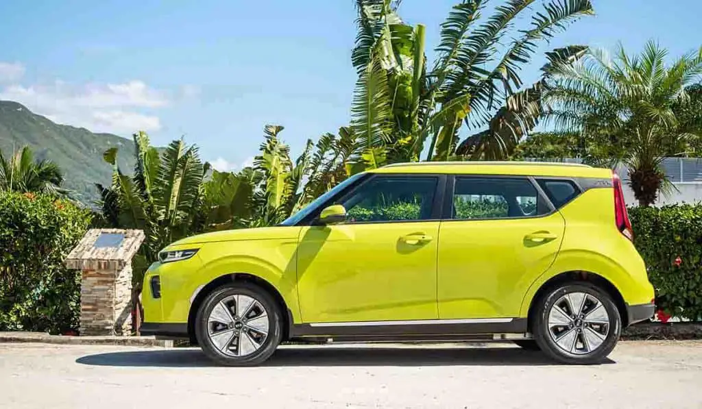 kia soul first car for females