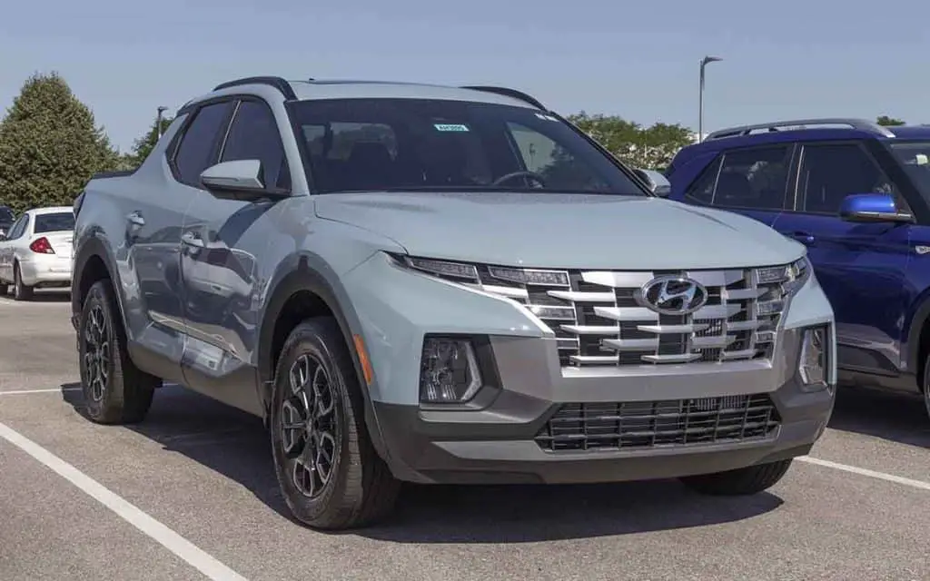 hyundai santa cruz for family of four