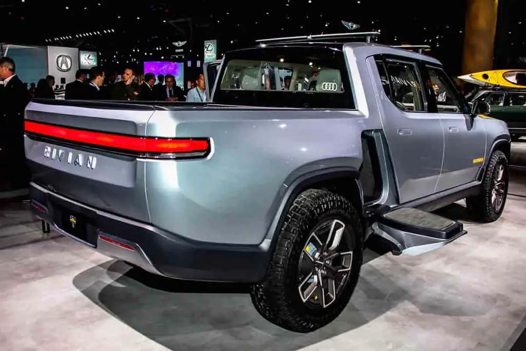 rivian r1t ev ground clearance