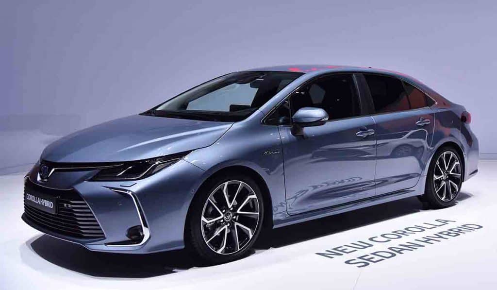 toyota corolla sedan hybrid