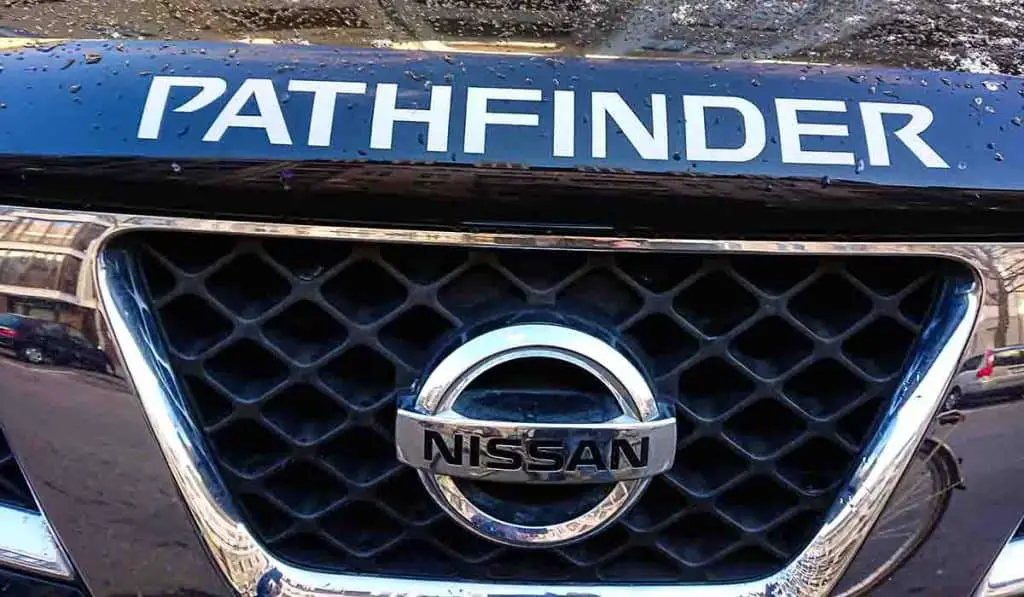 4wd nissan pathfinder