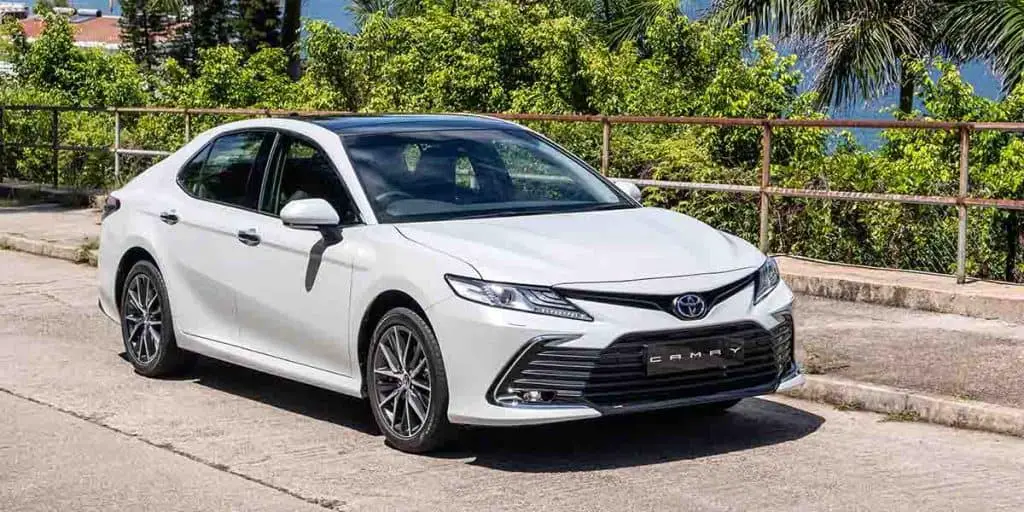 toyota camry with apple carplay