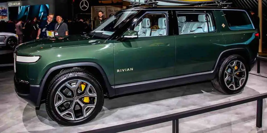 rivian r1s luxury suv for retirees