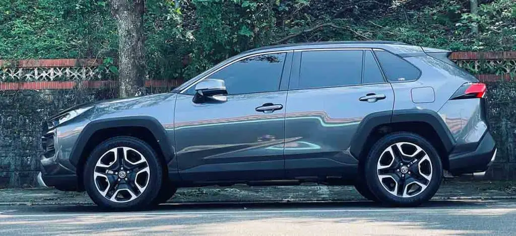 toyota rav4 easiest car for seniors to get in and get out